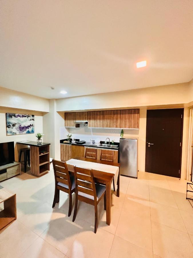 * * *H Incomparable Value Iloilo City Exterior foto