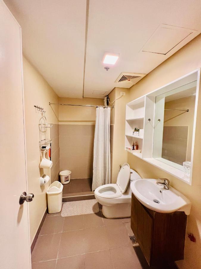 * * *H Incomparable Value Iloilo City Exterior foto